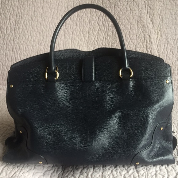 Gorgeous Coach handbag (Navy with gold hardware)! Like new. - Picture 3 of 9